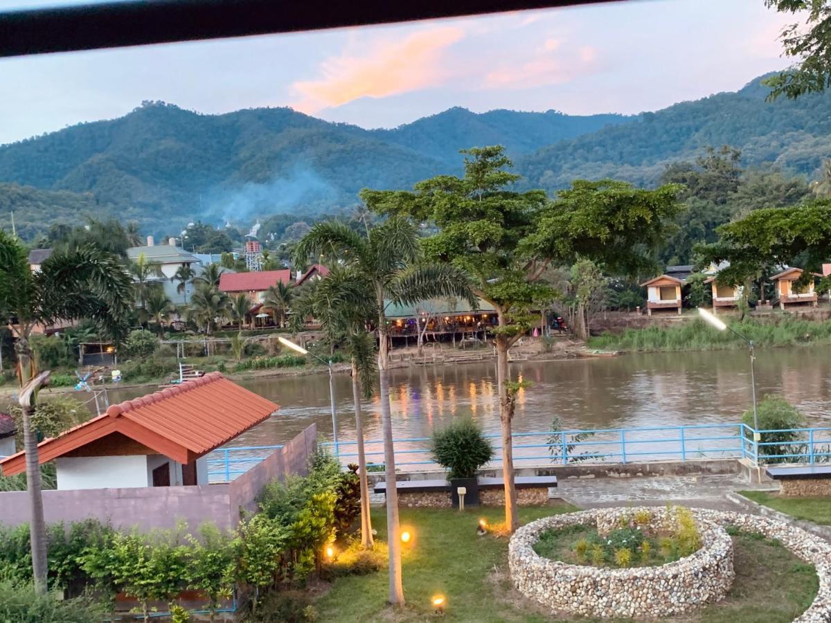 Saranya River House สรัญญาริเวอร์เฮาส์ Mae Ai Eksteriør billede