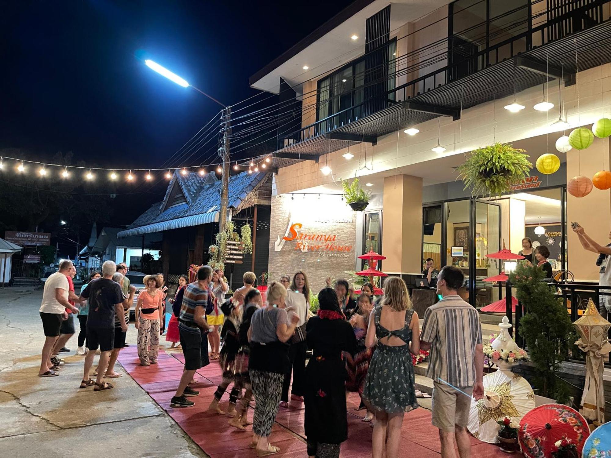 Saranya River House สรัญญาริเวอร์เฮาส์ Mae Ai Eksteriør billede